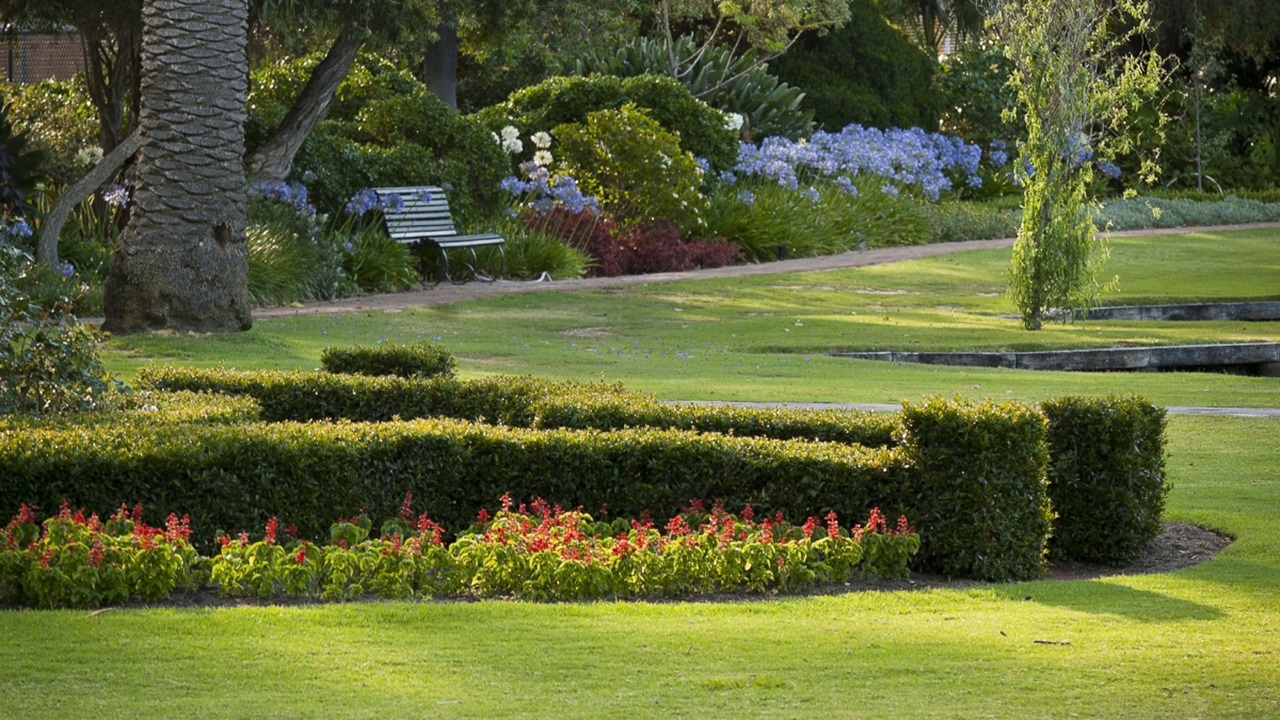 Queens Gardens