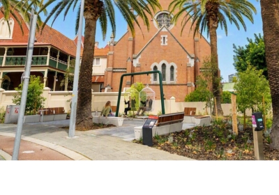 Victoria Square pocket park