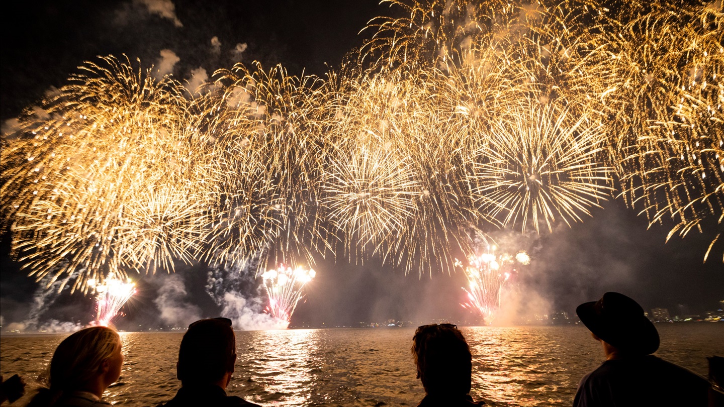 Fireworks over the Swan River Perth